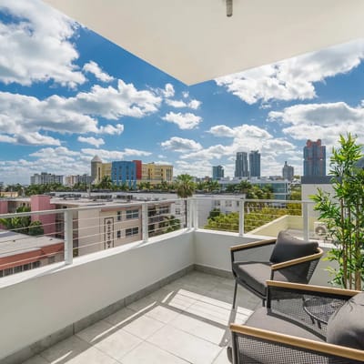 Modern 2-Bed Comfort in Prime South Beach